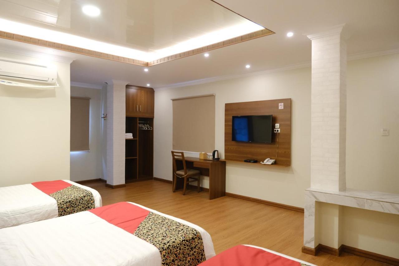 Joyful Hotel تانجونج باندان المظهر الخارجي الصورة
